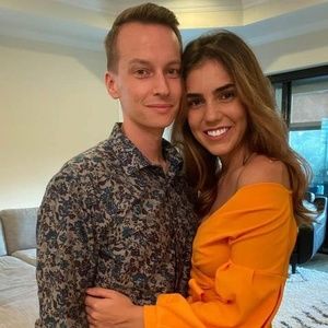 Meet your Posher, Eve